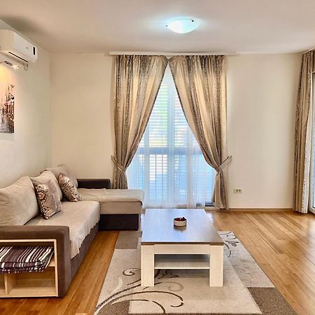 Apartments Nirgilija Tivat Exterior photo